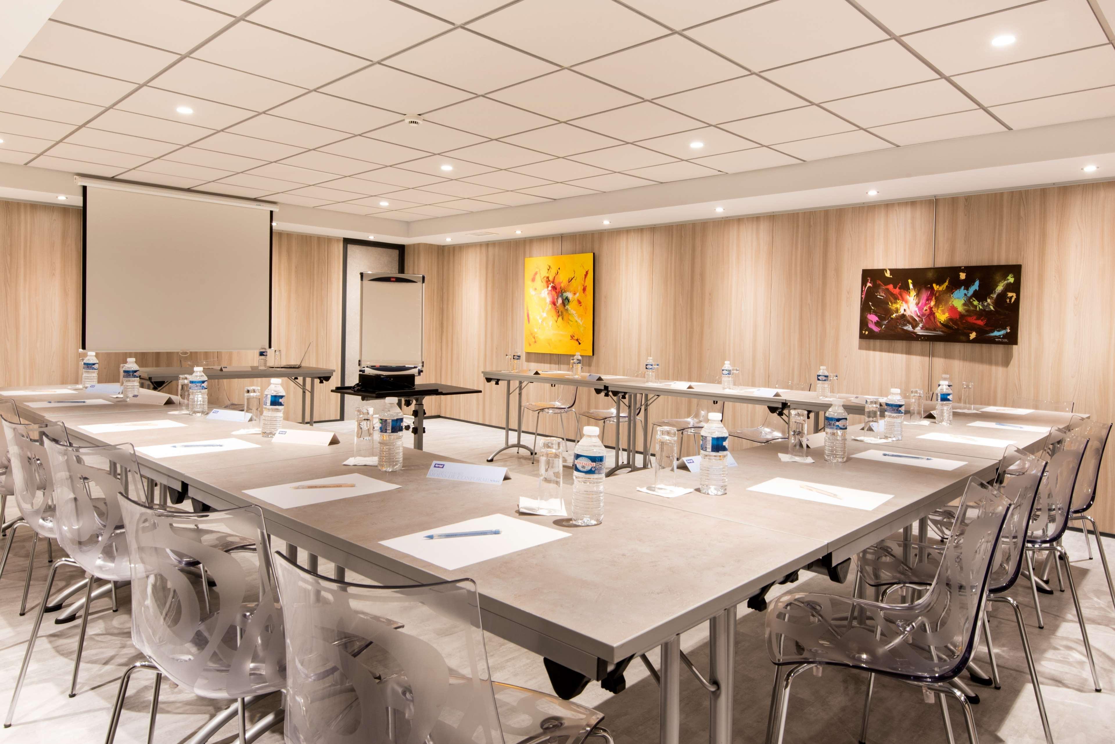 Hotel Kyriad La Rochelle Centre Ville Экстерьер фото