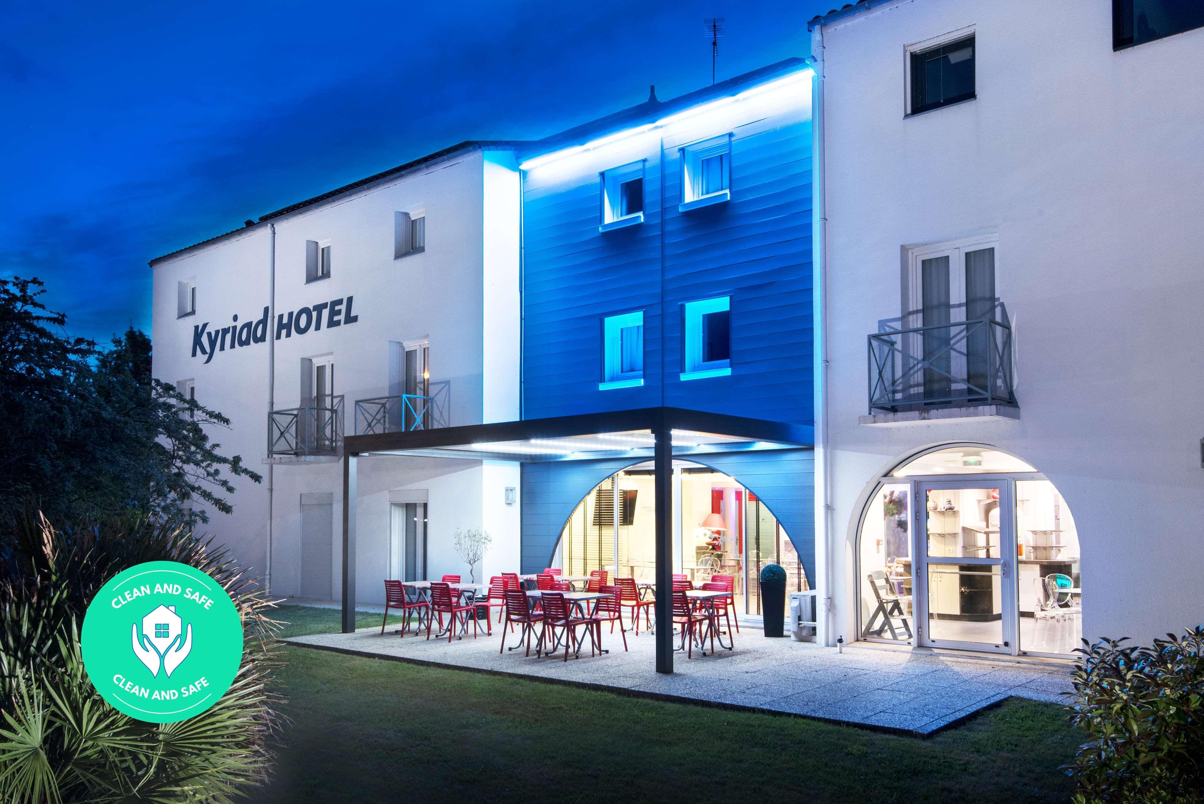 Hotel Kyriad La Rochelle Centre Ville Экстерьер фото