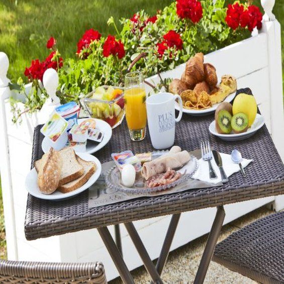 Hotel Kyriad La Rochelle Centre Ville Экстерьер фото